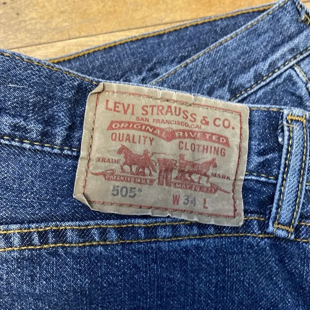 Levi’s Jean Shorts 505 Straight Fit Size 34 90’s Y2K Summer Dad Shorts